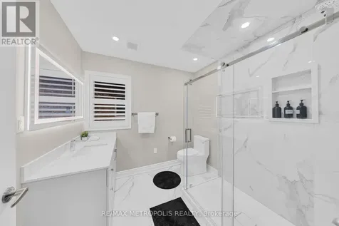 94 Newhouse Boulevard Caledon ON L7C 4E4