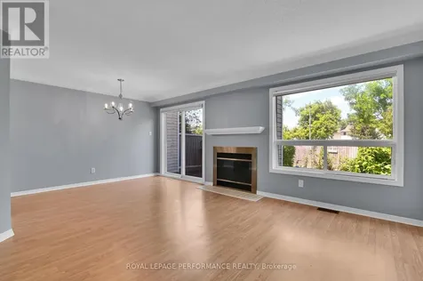 6009 Pineglade Crescent Ottawa ON K1W 1G8