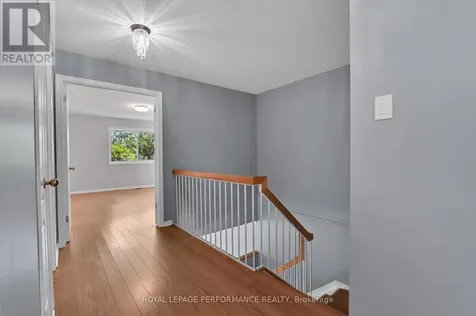 6009 Pineglade Crescent Ottawa ON K1W 1G8
