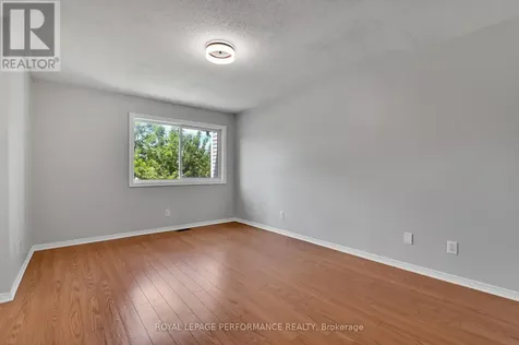 6009 Pineglade Crescent Ottawa ON K1W 1G8