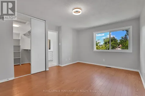 6009 Pineglade Crescent Ottawa ON K1W 1G8