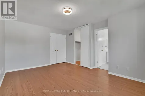 6009 Pineglade Crescent Ottawa ON K1W 1G8