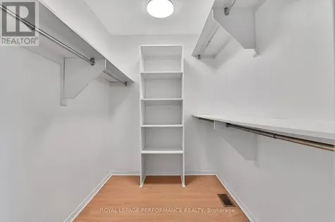 6009 Pineglade Crescent Ottawa ON K1W 1G8