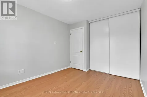 6009 Pineglade Crescent Ottawa ON K1W 1G8