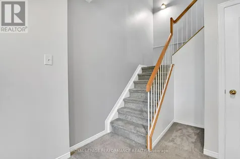 6009 Pineglade Crescent Ottawa ON K1W 1G8