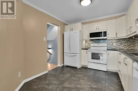 6009 Pineglade Crescent Ottawa ON K1W 1G8