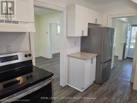 3272 Baby Street Windsor ON N9C 1K8