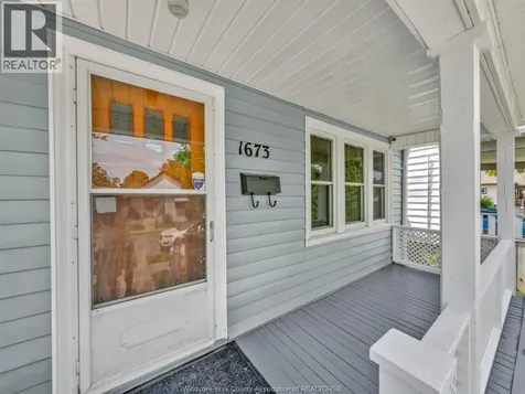 1673 Cadillac Street Windsor ON N8Y 2V6