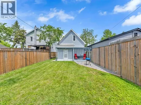 1673 Cadillac Street Windsor ON N8Y 2V6