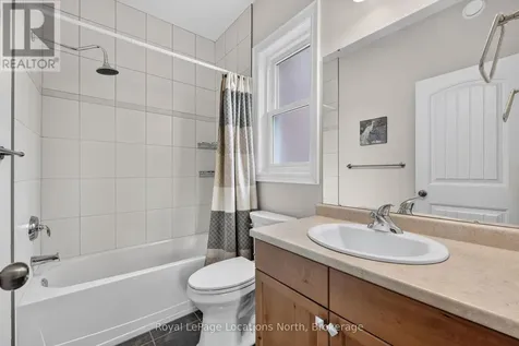 165 Findlay Drive Collingwood ON L9Y 0H4