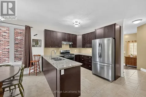 165 Findlay Drive Collingwood ON L9Y 0H4