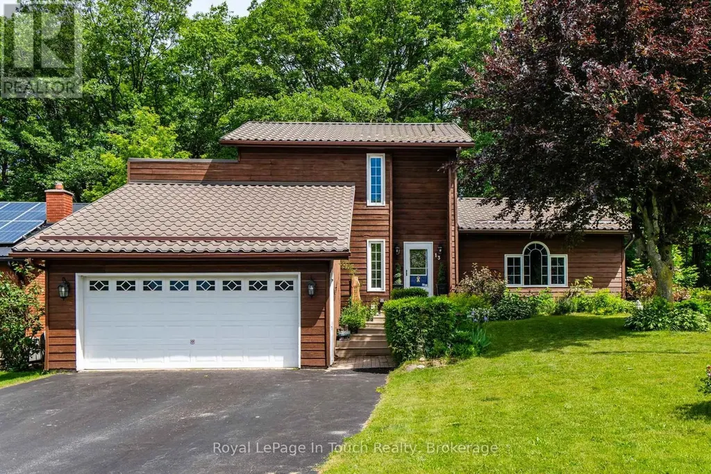 13 Hallen Drive Penetanguishene ON L9M 1G2