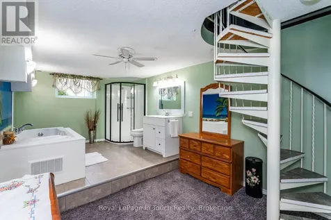 13 Hallen Drive Penetanguishene ON L9M 1G2