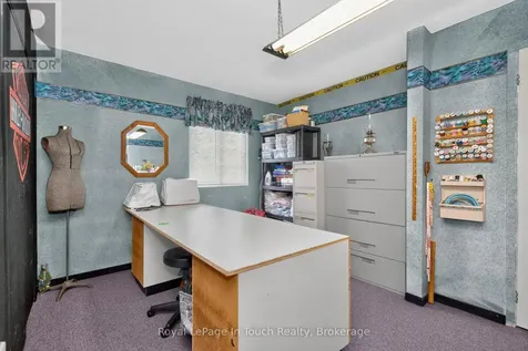 13 Hallen Drive Penetanguishene ON L9M 1G2
