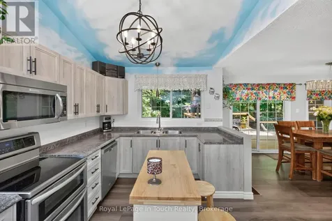 13 Hallen Drive Penetanguishene ON L9M 1G2