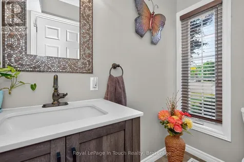 13 Hallen Drive Penetanguishene ON L9M 1G2