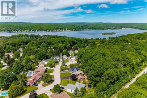 13 Hallen Drive Penetanguishene ON L9M 1G2
