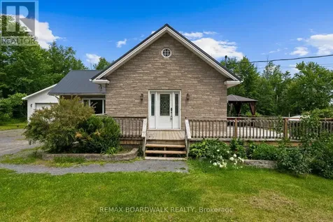 1823 Du Lac Chase Clarence-rockland ON K0A 3N0