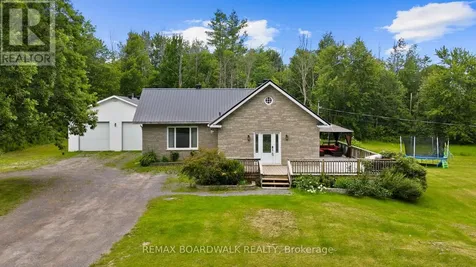 1823 Du Lac Chase Clarence-rockland ON K0A 3N0