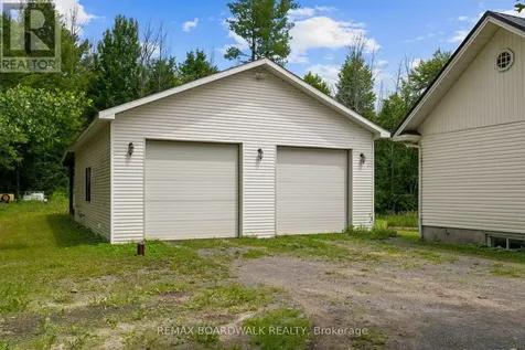 1823 Du Lac Chase Clarence-rockland ON K0A 3N0