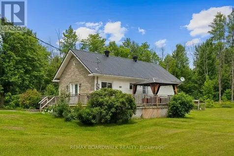 1823 Du Lac Chase Clarence-rockland ON K0A 3N0