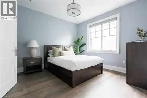 487 Orchard Drive Oakville ON L6K 1N9