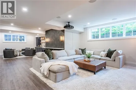 487 Orchard Drive Oakville ON L6K 1N9