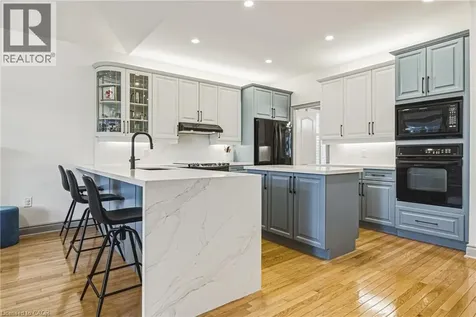 32 Kopperfield Lane Mount Hope ON L0R 1W0