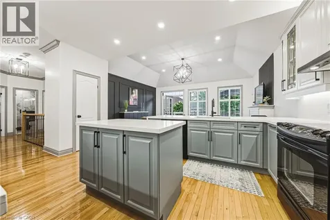 32 Kopperfield Lane Mount Hope ON L0R 1W0