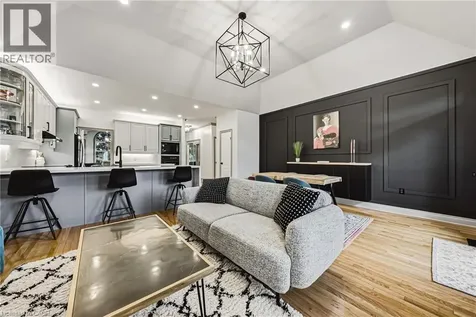 32 Kopperfield Lane Mount Hope ON L0R 1W0