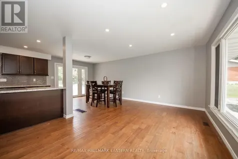 658 Cedarvale Crescent Selwyn ON K0L 1T0