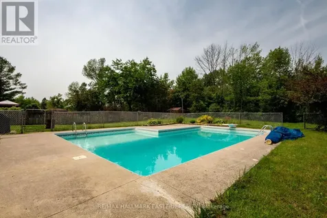 658 Cedarvale Crescent Selwyn ON K0L 1T0