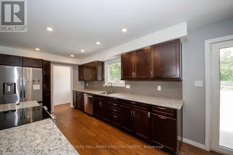 658 Cedarvale Crescent Selwyn ON K0L 1T0