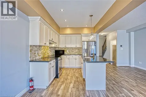 98 Shoreview Place Stoney Creek ON L8E 0J4