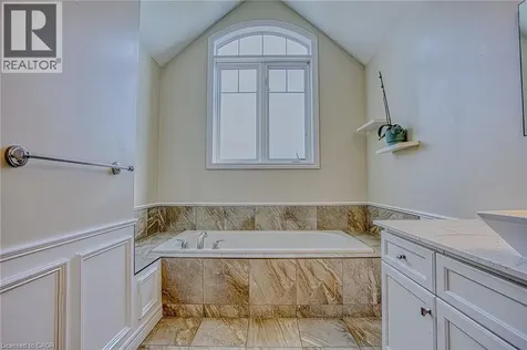 98 Shoreview Place Stoney Creek ON L8E 0J4