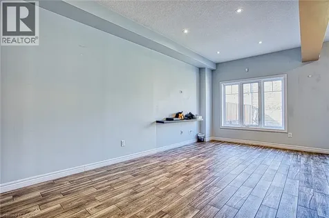 98 Shoreview Place Stoney Creek ON L8E 0J4