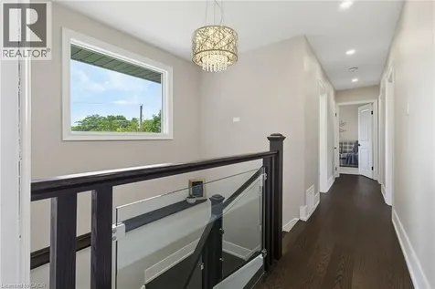 365 Cosburn Crescent Burlington ON L7L 2W5