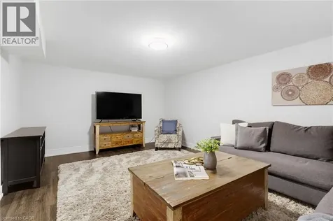 365 Cosburn Crescent Burlington ON L7L 2W5