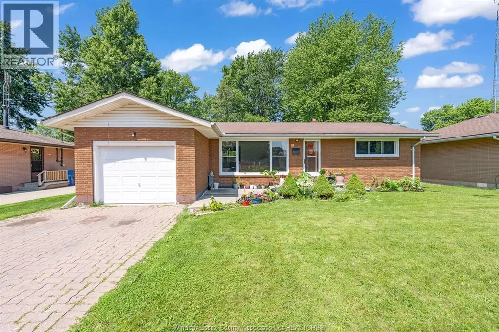 71 Danforth Avenue Leamington ON N8H 2P8