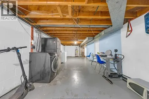 71 Danforth Avenue Leamington ON N8H 2P8
