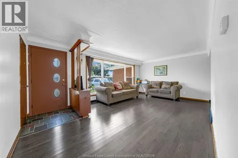 71 Danforth Avenue Leamington ON N8H 2P8