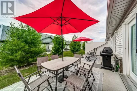 61 Ivy Crescent Wasaga Beach ON L9Z 0H8