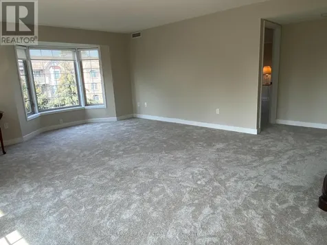 216C Plains Road West Road West Burlington (bayview) ON L7T 4L1