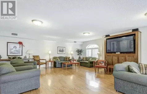 216C Plains Road West Road West Burlington (bayview) ON L7T 4L1