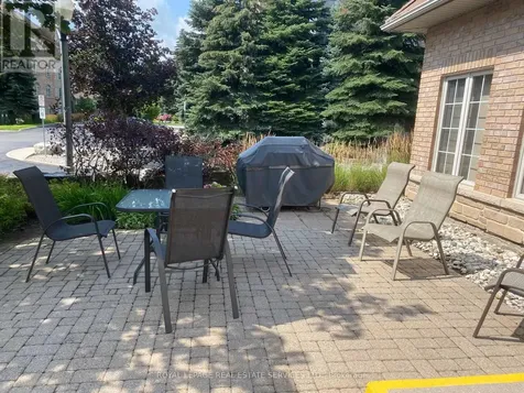 216C Plains Road West Road West Burlington (bayview) ON L7T 4L1