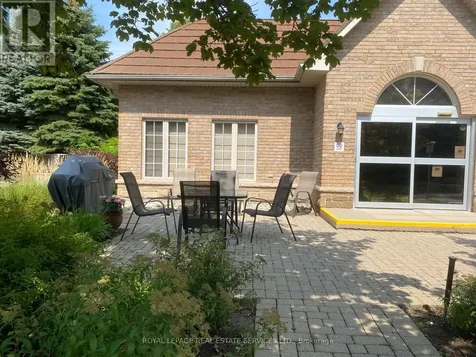 216C Plains Road West Road West Burlington (bayview) ON L7T 4L1