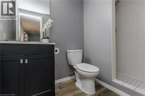 23 Annapolis Way Hamilton ON L8W 3L1