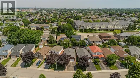 23 Annapolis Way Hamilton ON L8W 3L1