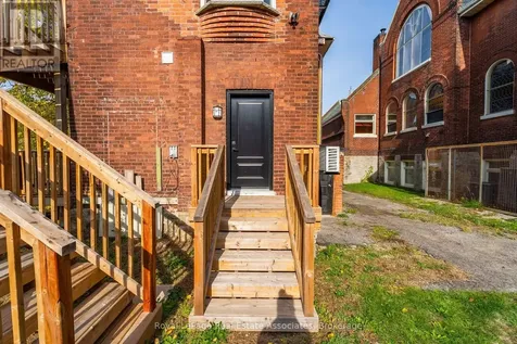 55 Cayuga Street Brantford ON N3S 1W7