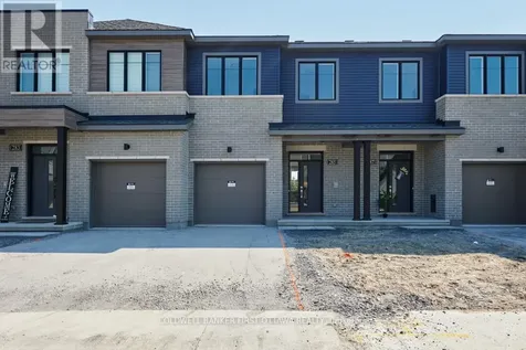 285 Bankside Way North Ottawa ON K2J 7M8